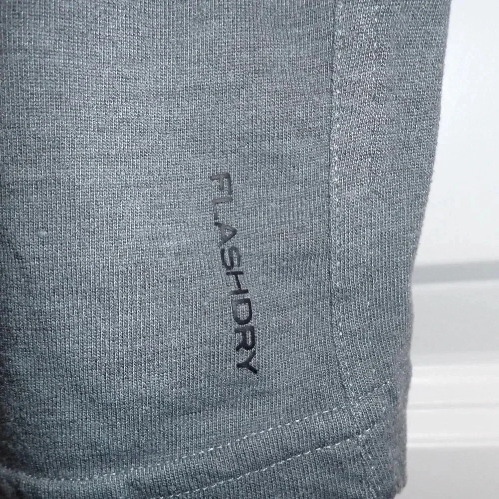 The North Face Men’s basic pocket tee FlashDry